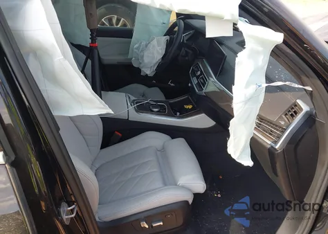 2023 BMW X5 Sdrive40I z USA, uszkodzony, nr VIN 5UXCR4C06P9R03067